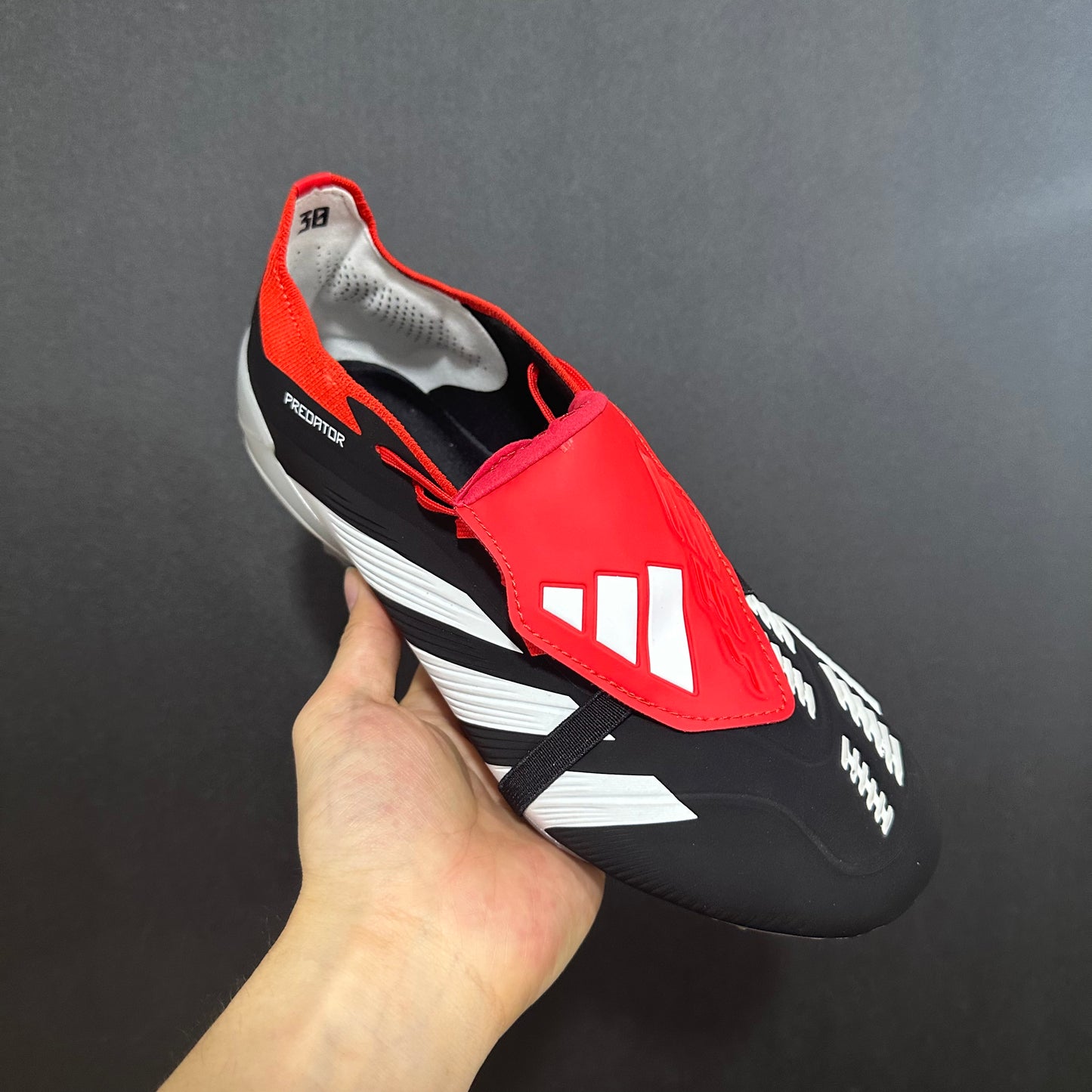 PREDATOR ELITE FT FG BLACK/RED/WHITE