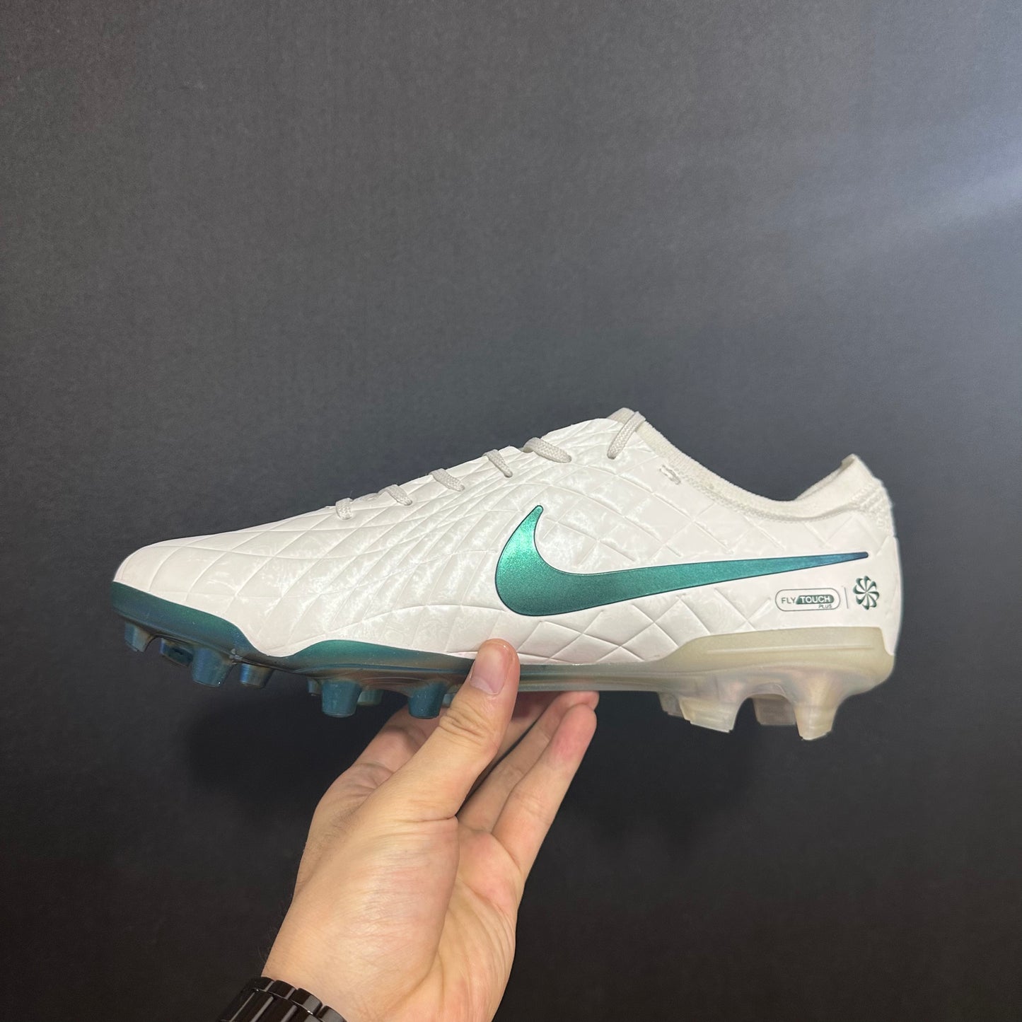 TIEMPO LEGEND FG WHITE GEM
