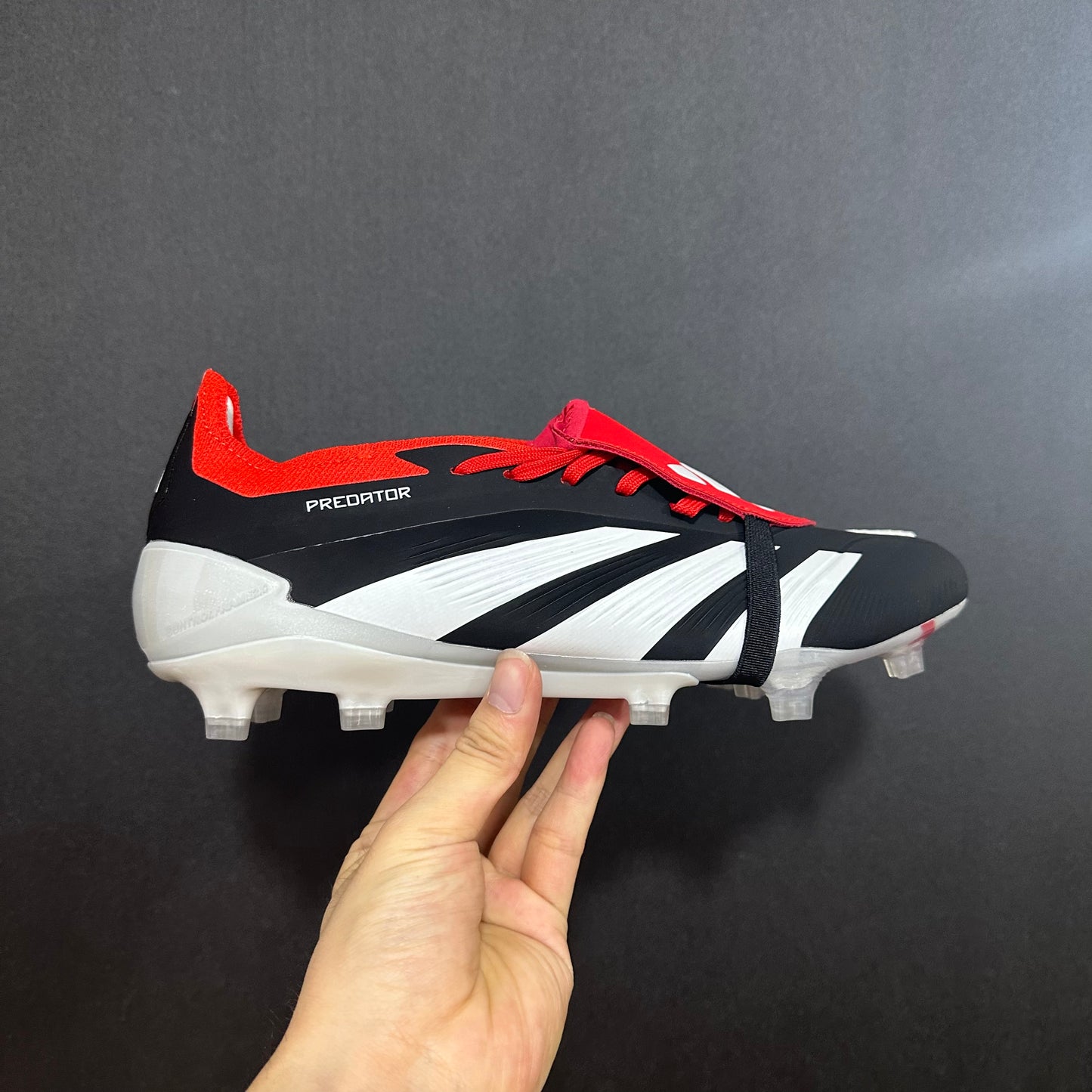 PREDATOR ELITE FT FG BLACK/RED/WHITE