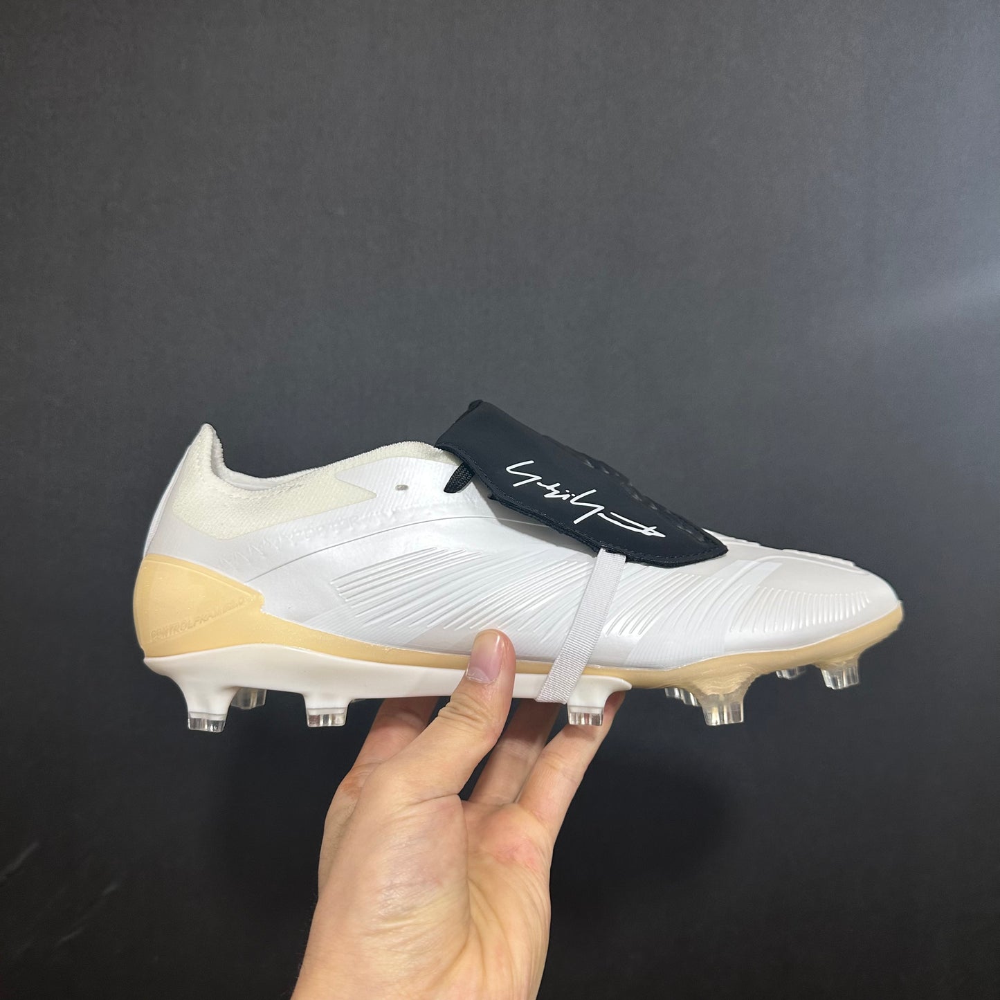 PREDATOR ELITE FT FG SIGNATURE
